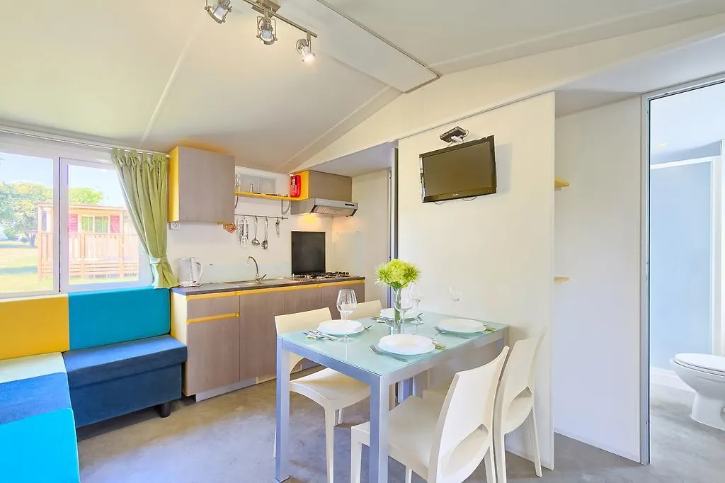 Quality Mobile Homes In Camping Kazela メドゥリン 4*,  クロアチア