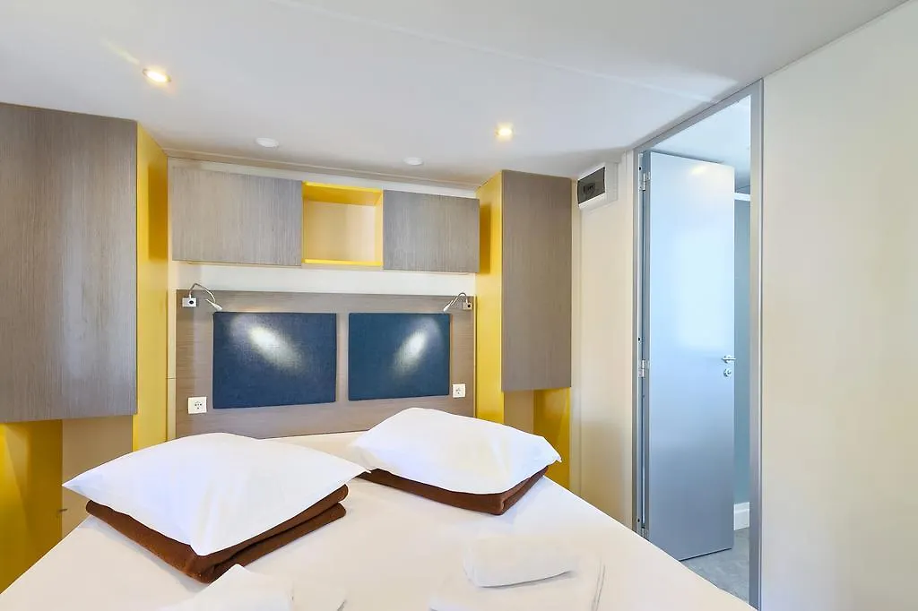 Quality Mobile Homes In Camping Kazela Medulin Village de vacances
